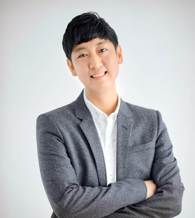 Chris Chang image